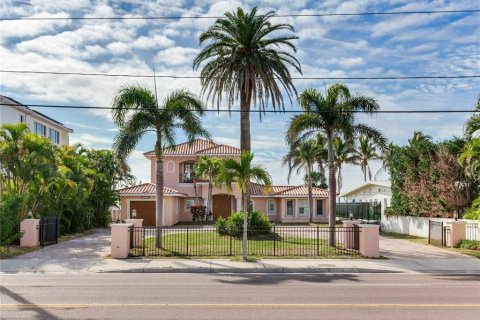 Villa ou maison à vendre à Redington Beach, Floride: 3 chambres, 274.25 m2 № 2096432 - photo 9