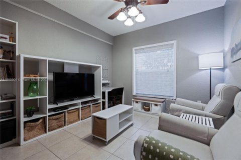 Купить виллу или дом в Дейви, Флорида 4 спальни, 229.1м2, № 1928520 - фото 8