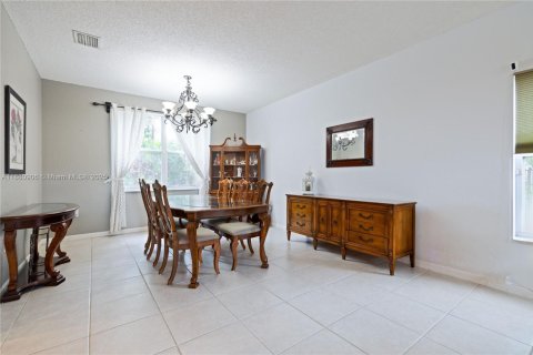 Купить виллу или дом в Дейви, Флорида 4 спальни, 229.1м2, № 1928520 - фото 6