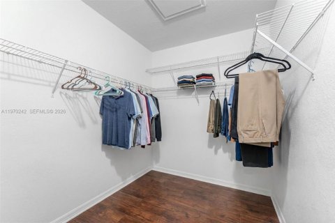 Купить таунхаус в Майами, Флорида 3 спальни, № 2032544 - фото 14