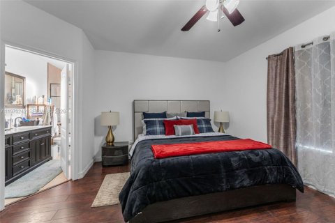 Купить таунхаус в Майами, Флорида 3 спальни, № 2032544 - фото 12