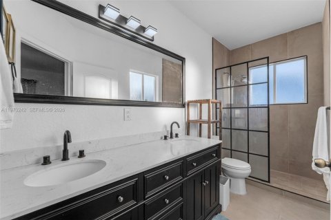 Купить таунхаус в Майами, Флорида 3 спальни, № 2032544 - фото 13