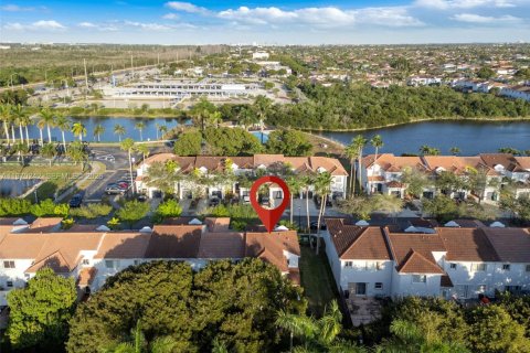 Купить таунхаус в Майами, Флорида 3 спальни, № 2032544 - фото 27