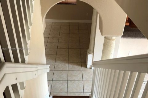 Villa ou maison à vendre à Miami, Floride: 5 chambres, 254.55 m2 № 1963904 - photo 20