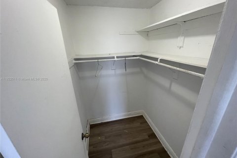 Снять в аренду кондоминиум в Норт-Майами, Флорида 2 спальни, 95.22м2, № 2020498 - фото 14