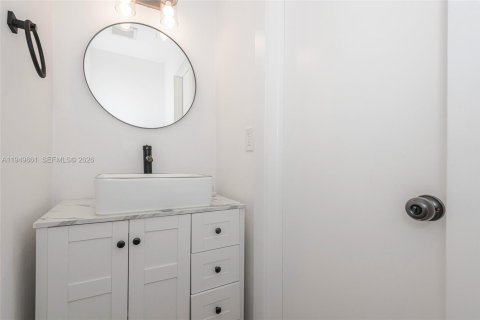 Купить таунхаус в Пемброк-Пайнс, Флорида 4 спальни, 150.13м2, № 2006405 - фото 23