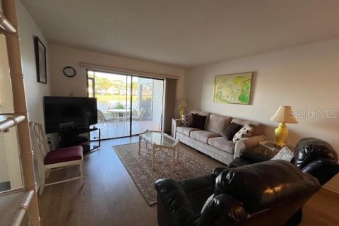 Condo in Sarasota, Florida, 2 bedrooms  № 1717802 - photo 16