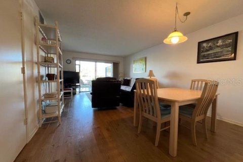 Condo in Sarasota, Florida, 2 bedrooms  № 1717802 - photo 14
