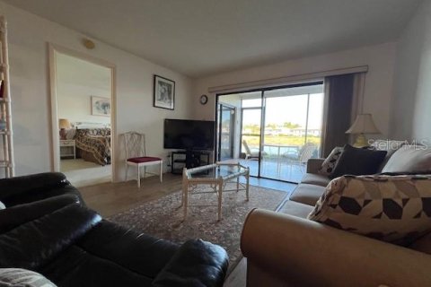 Condo in Sarasota, Florida, 2 bedrooms  № 1717802 - photo 17