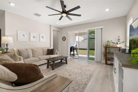 Casa en venta en Clermont, Florida, 4 dormitorios, 254.09 m2 № 2150603 - foto 15