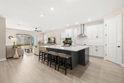 Casa en venta en Clermont, Florida, 4 dormitorios, 254.09 m2 № 2150603 - foto 9
