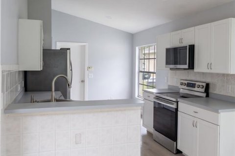 Villa ou maison à vendre à Orlando, Floride: 3 chambres, 113.9 m2 № 2399412 - photo 21