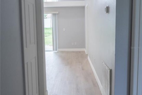 Villa ou maison à vendre à Orlando, Floride: 3 chambres, 113.9 m2 № 2399412 - photo 5