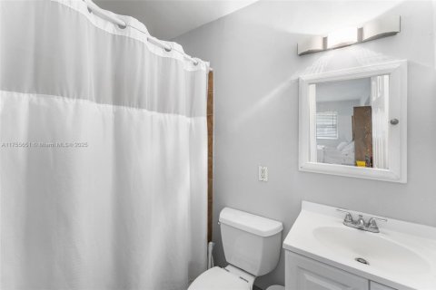 Casa en venta en Oakland Park, Florida, 4 dormitorios, 149.94 m2 № 1711143 - foto 11