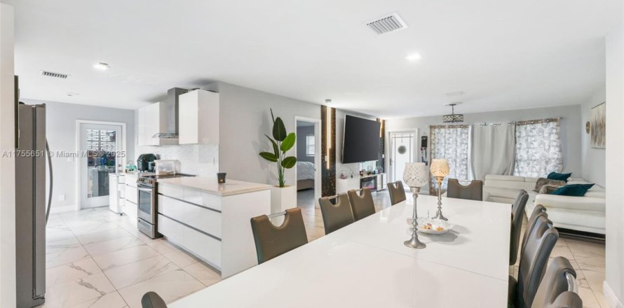 Villa ou maison à Oakland Park, Floride 4 chambres, 149.94 m2 № 1711143