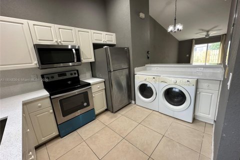 Casa en venta en Pembroke Park, Florida, 2 dormitorios, 88.26 m2 № 1955939 - foto 6