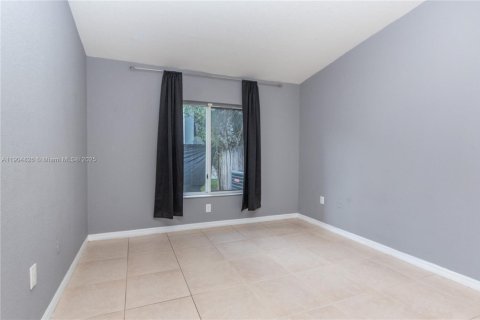 Casa en venta en Pembroke Park, Florida, 2 dormitorios, 88.26 m2 № 1955939 - foto 9