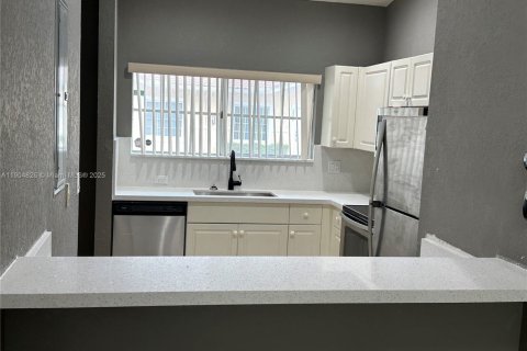 Casa en venta en Pembroke Park, Florida, 2 dormitorios, 88.26 m2 № 1955939 - foto 4