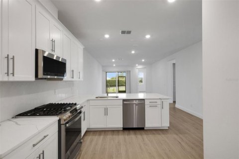 Villa ou maison à vendre à Bradenton, Floride: 2 chambres, 134.89 m2 № 2149296 - photo 10