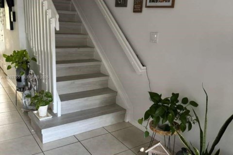 Villa ou maison à vendre à Pembroke Pines, Floride: 3 chambres, 128.11 m2 № 2056924 - photo 18