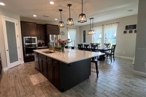 House in Apollo Beach, Florida 4 bedrooms, 258.73 sq.m. № 1840283 - photo 9
