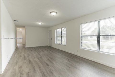 House in Fort Lauderdale, Florida 3 bedrooms, 113.81 sq.m. № 2041214 - photo 7