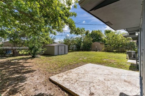 House in Fort Lauderdale, Florida 3 bedrooms, 113.81 sq.m. № 2041214 - photo 20