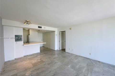 Copropriété à louer à North Miami, Floride: 1 chambre, 67.17 m2 № 2086396 - photo 6