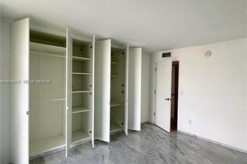 Copropriété à louer à North Miami, Floride: 1 chambre, 67.17 m2 № 2086396 - photo 4