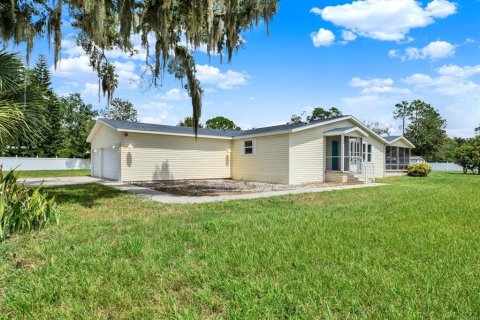 Villa ou maison à vendre à Lutz, Floride: 3 chambres, 178.37 m2 № 2356145 - photo 2