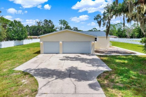 House in Lutz, Florida 3 bedrooms, 178.37 sq.m. № 2356145