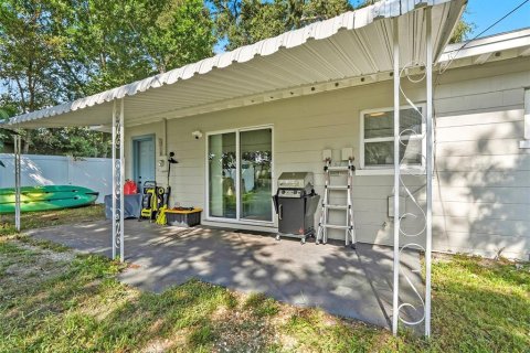 House in Largo, Florida 3 bedrooms, 98.2 sq.m. № 1907637 - photo 19