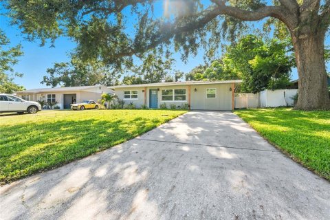 House in Largo, Florida 3 bedrooms, 98.2 sq.m. № 1907637 - photo 2