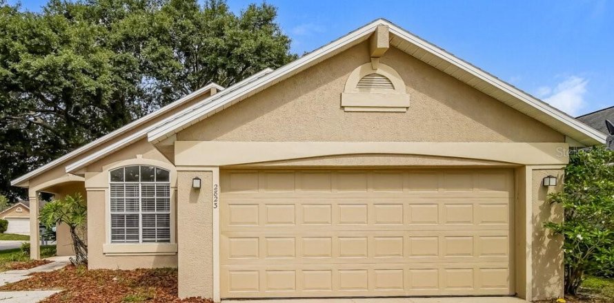 Casa en Orlando, Florida 3 dormitorios, 117.15 m2 № 1914496