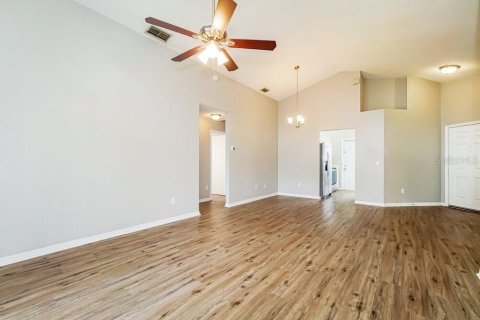 Casa en alquiler en Orlando, Florida, 3 dormitorios, 117.15 m2 № 1914496 - foto 5