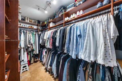 Copropriété à vendre à Miami, Floride: 2 chambres, 117.8 m2 № 2014984 - photo 23