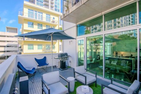Condo in Tampa, Florida, 1 bedroom  № 2435030 - photo 29