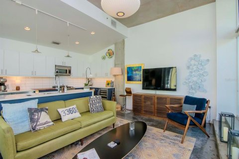 Condo in Tampa, Florida, 1 bedroom  № 2435030 - photo 14