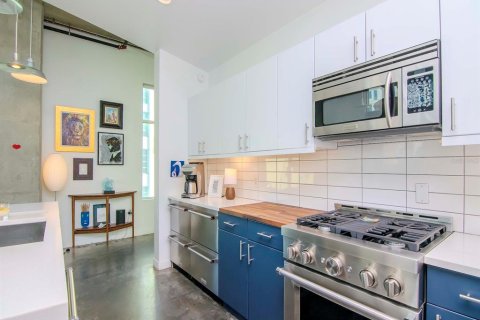 Condo in Tampa, Florida, 1 bedroom  № 2435030 - photo 20