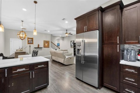 Touwnhouse à louer à Tarpon Springs, Floride: 3 chambres, 207.17 m2 № 2425604 - photo 13