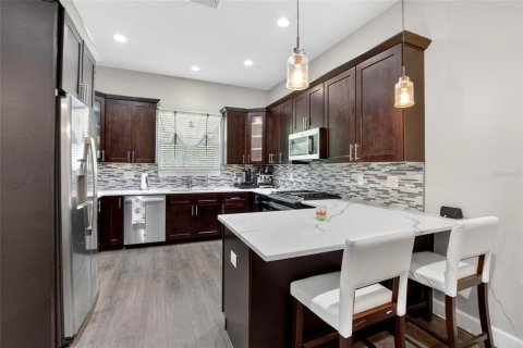 Touwnhouse à louer à Tarpon Springs, Floride: 3 chambres, 207.17 m2 № 2425604 - photo 17