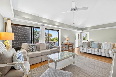 House in Holmes Beach, Florida 3 bedrooms, 137.31 sq.m. № 1875941 - photo 7