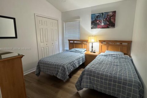 House in Davenport, Florida 4 bedrooms № 2034784 - photo 13