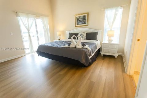 House in Davenport, Florida 4 bedrooms № 2034784 - photo 11