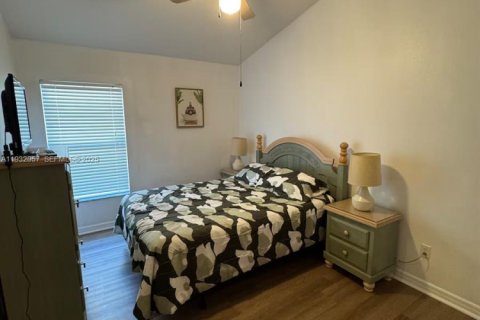 House in Davenport, Florida 4 bedrooms № 2034784 - photo 12