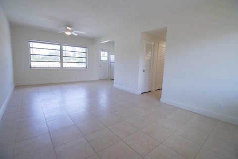 Apartment in Hollywood, Florida 2 bedrooms № 2315519