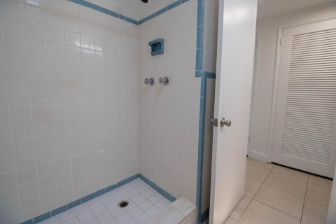 Apartamento en alquiler en Hollywood, Florida, 2 dormitorios № 2315519 - foto 7