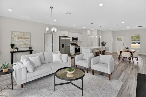 House in Ocala, Florida 4 bedrooms, 173.26 sq.m. № 2097701 - photo 7