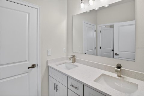 House in Ocala, Florida 4 bedrooms, 173.26 sq.m. № 2097701 - photo 13