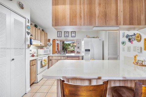 Townhouse in Miami, Florida 2 bedrooms, 163.04 sq.m. № 1762431 - photo 7